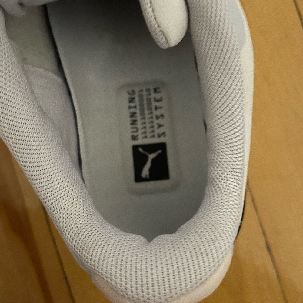 Puma running shoes - Picture 4 of 4